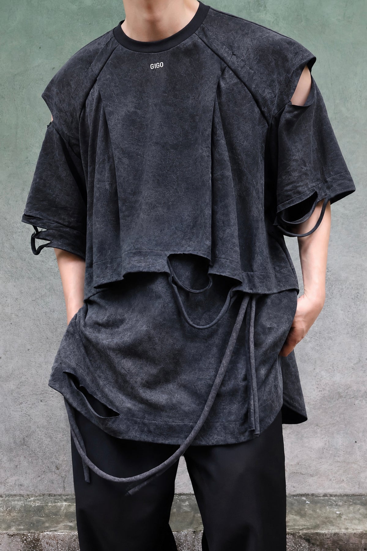RUIN LAYER OVERSIZE TEE