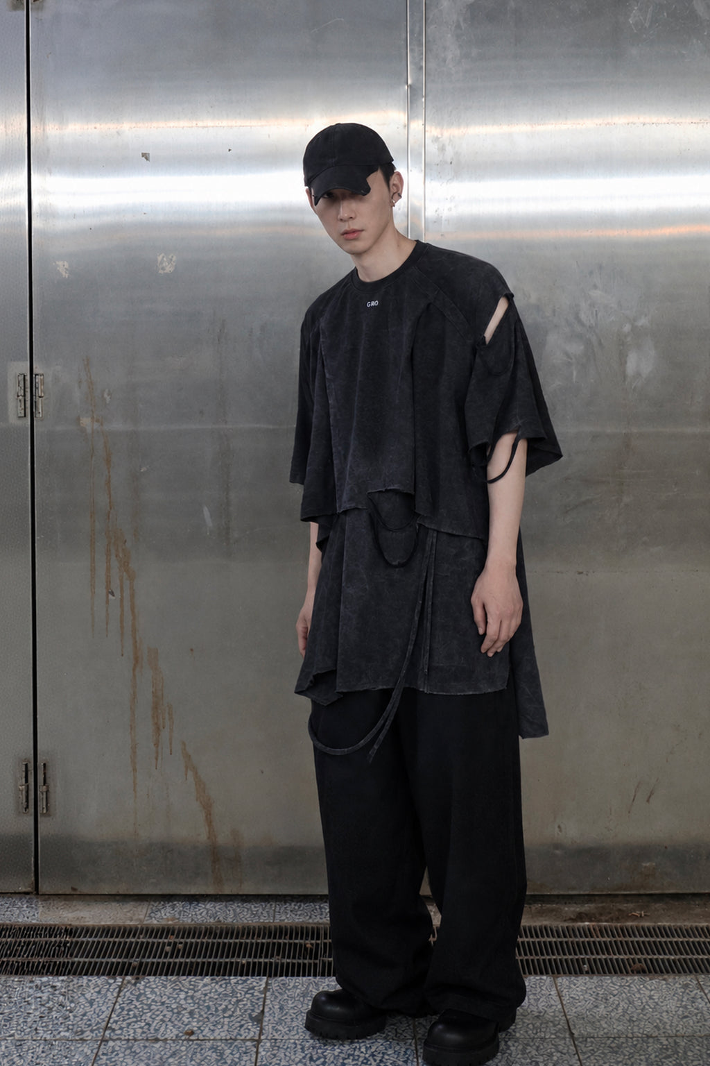 RUIN LAYER OVERSIZE TEE